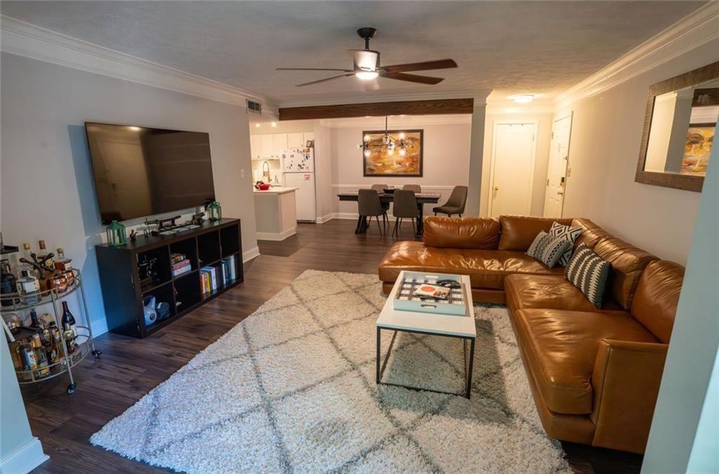 5151 Roswell 7