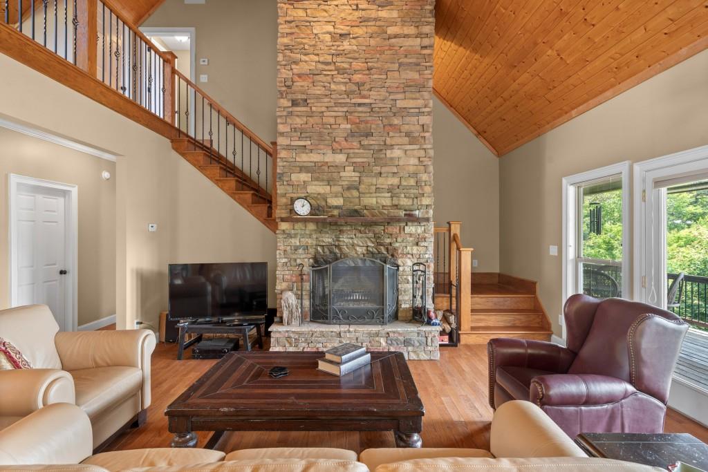 301 Shadow Mountain Road, Dillard, Georgia image 7