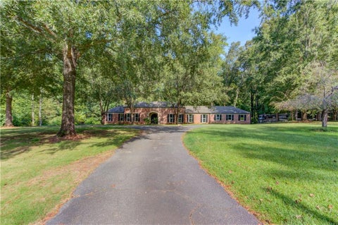 Homes For Sale - 151 Pine Forest Drive<br/> Gwinnett County, Lawrenceville, GA 30046