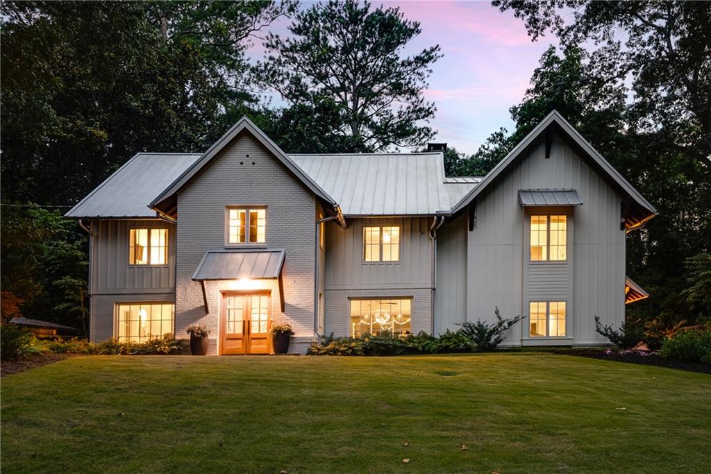 700 Edgewater Trail