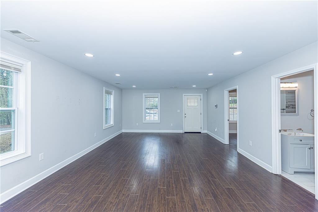 2183 Pansy Street NW