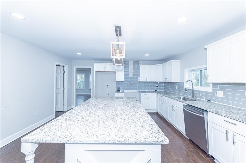 2183 Pansy Street NW