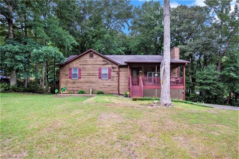 A home in Powder Springs