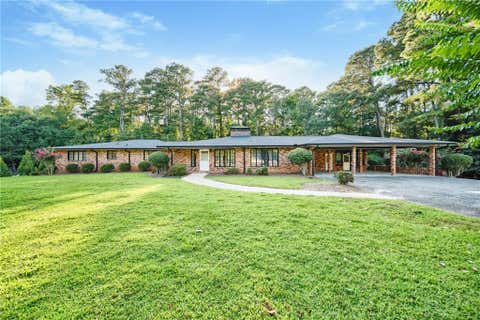 Homes For Sale - 4671 Dogwood Drive<br/> Acworth, GA 30101