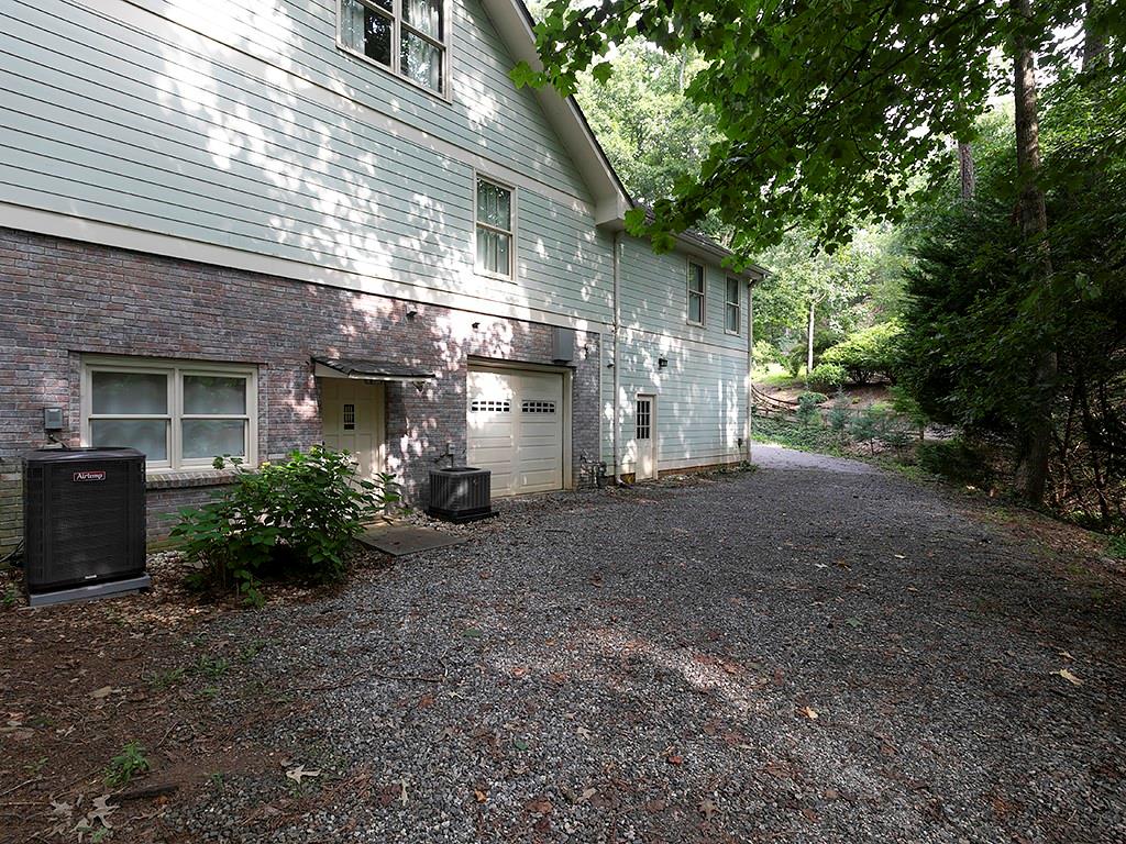 2270 Pilgrim Mill Way