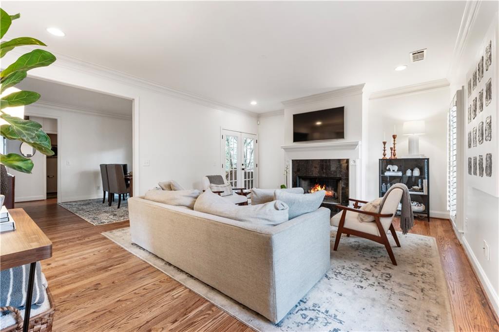 2330 Colonial Drive NE