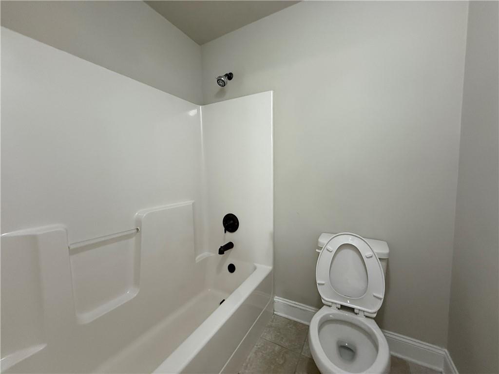 3488 Woodshade Drive, Loganville, Georgia image 24