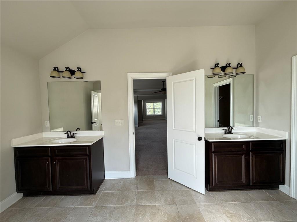 3488 Woodshade Drive, Loganville, Georgia image 17