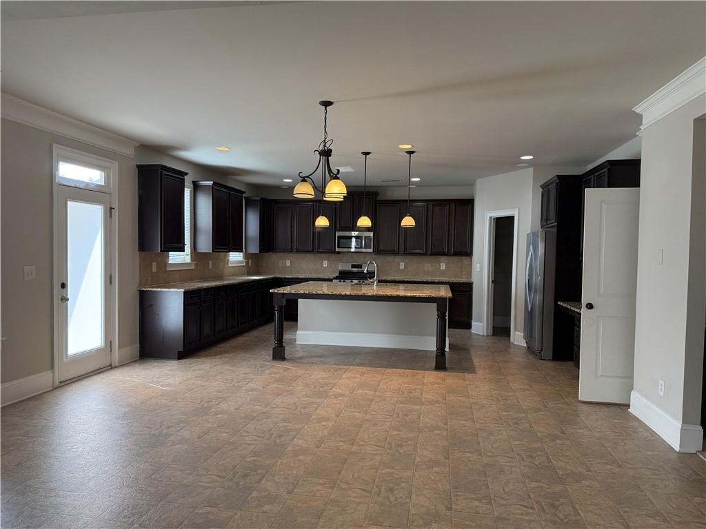 3488 Woodshade Drive, Loganville, Georgia image 6