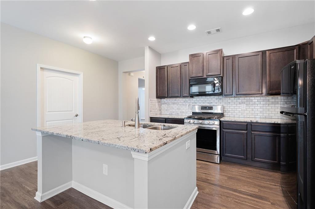 529 Riverview Lane, Canton, Georgia image 7