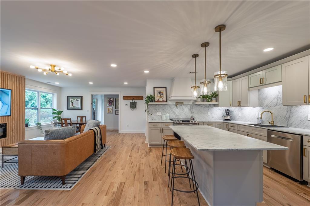 82 Dearborn Street SE