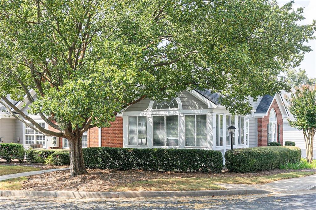 927 Burnt Hickory Circle NW 10