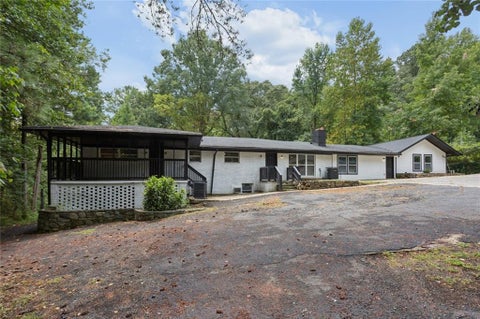 Homes For Sale - 4010 Boulder Park Drive<br/> Atlanta, GA 30331