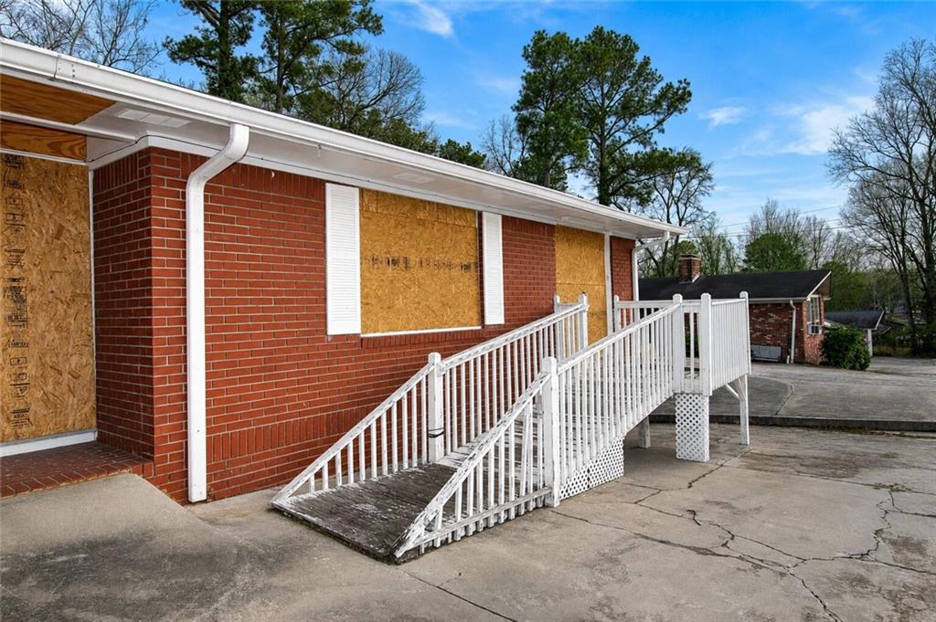 5195 Austell Road