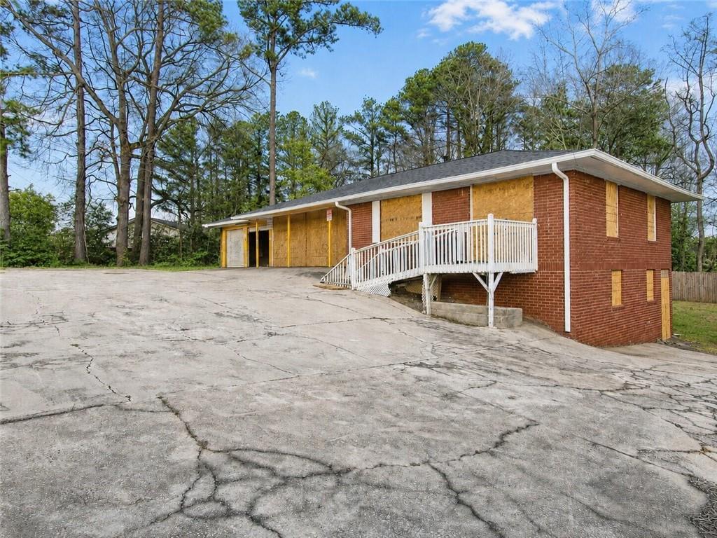 5195 Austell Road