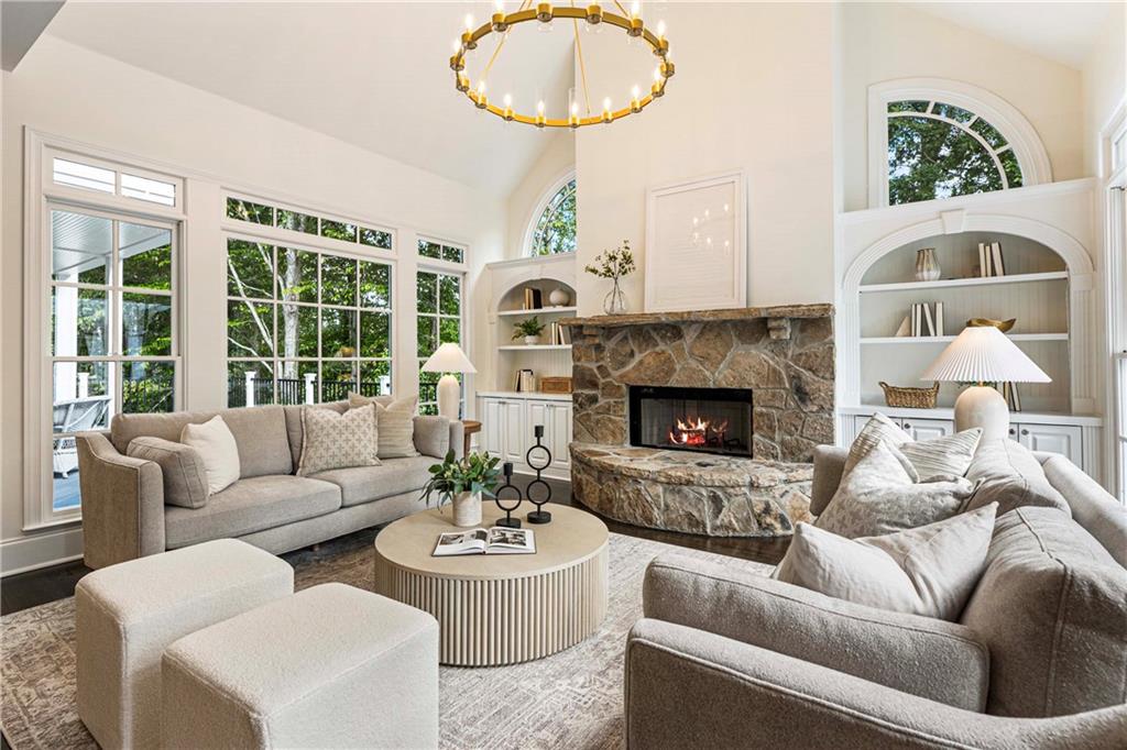 White Columns - Residential