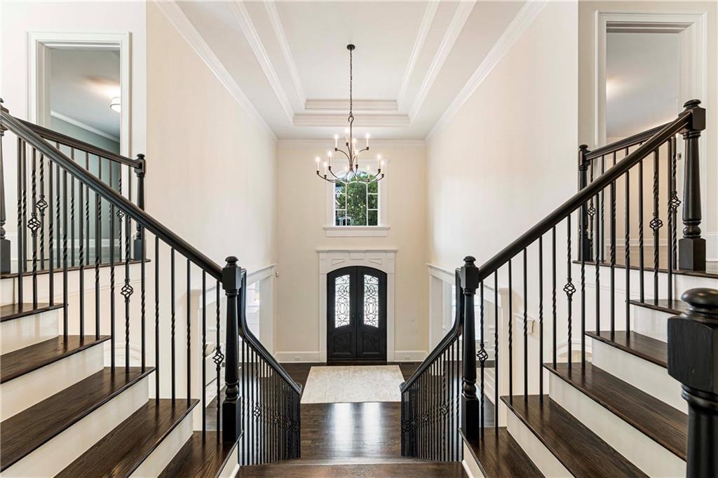 White Columns - Residential