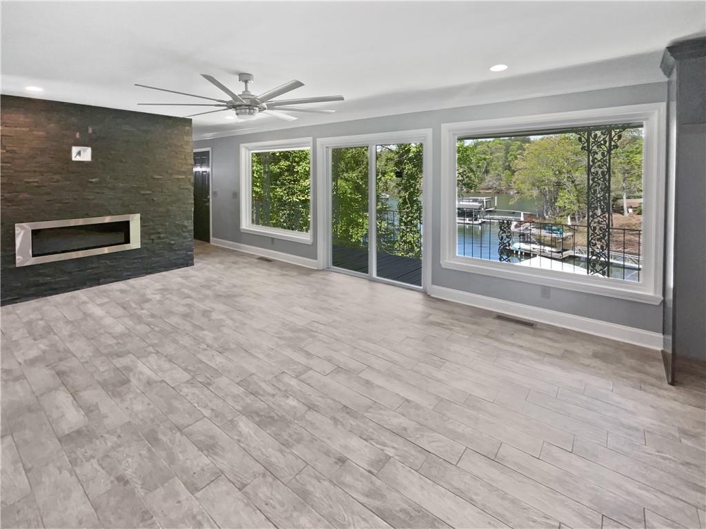 6095 Blackberry Lane