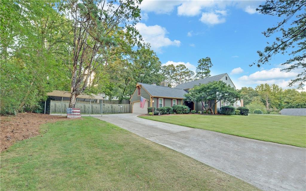 3341 Edgewood Circle