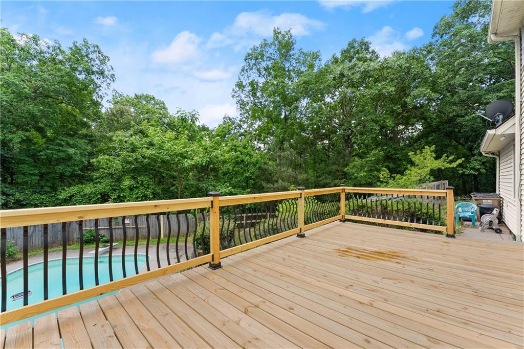5103 Whispering Pines Drive, Gainesville, Georgia image 7