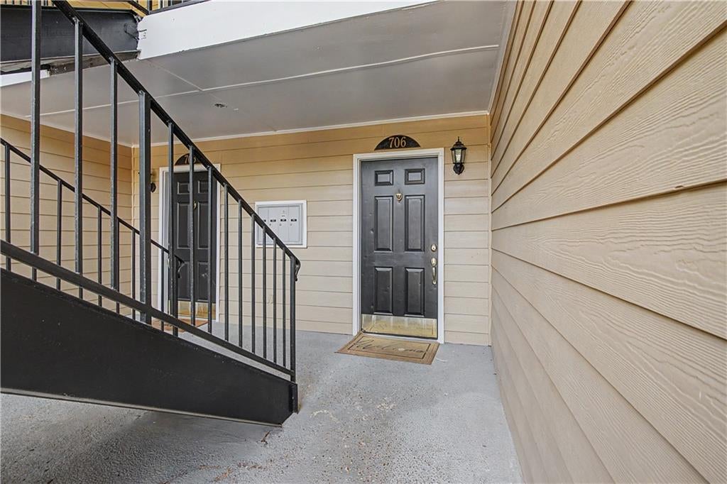 706 Brighton Point