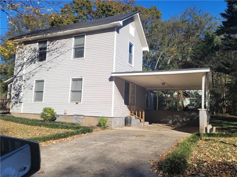 Homes For Sale - 215 Avenue E<br/> Floyd County, Lindale, GA 30147