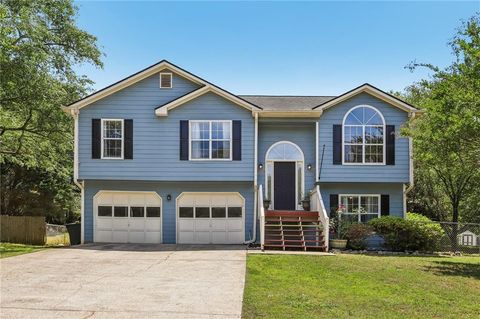 Homes For Sale - 1568 Wynfield Drive<br/> Auburn, GA 30011
