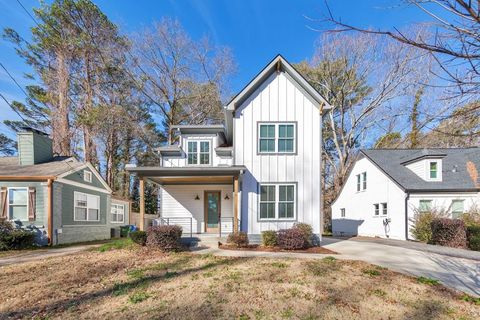 Photo of 751 Kennolia Drive SW, Atlanta, GA 30310 (MLS # 7720985)