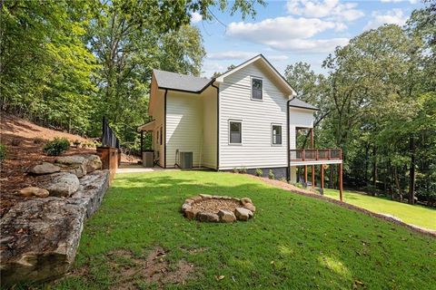 A home in Dawsonville