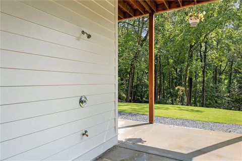 A home in Dawsonville