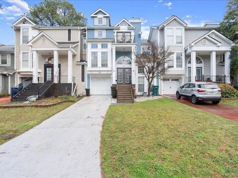 Townhouse For Sale - 2216 Goodwood Boulevard<br/> Smyrna, GA 30080