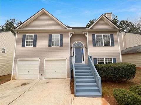 Homes For Sale - 6584 Snowbird Lane<br/> Douglasville, GA 30134