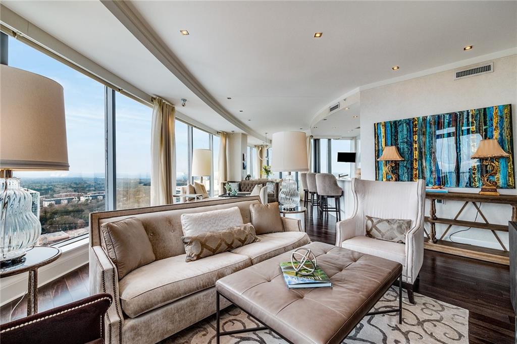 3344 Peachtree Road NE 3301