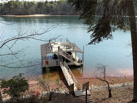 Homes For Sale - 9480 Lisa Circle<br/> Gainesville, GA 30506