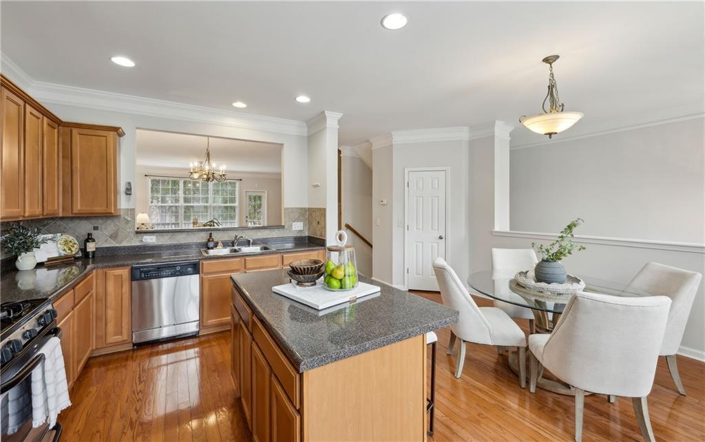 4662 Creekside Villas Way, Smyrna, Georgia image 11