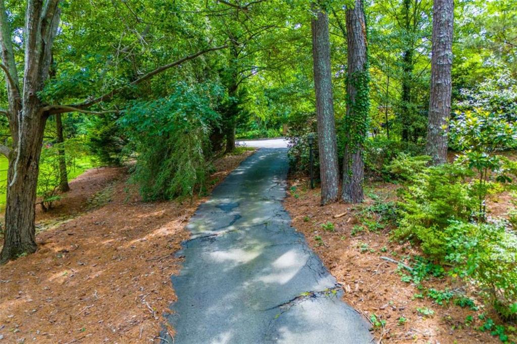 223 N Lakeshore Drive N