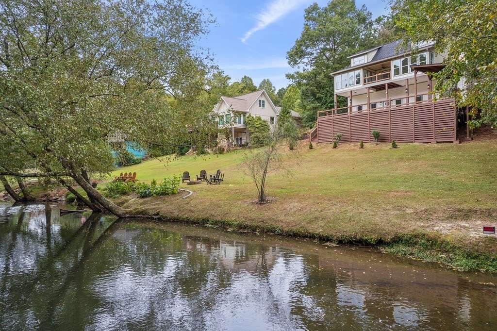 105 Riveredge Drive
