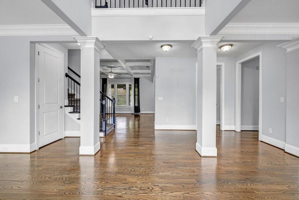 2372 Walkers Glen Lane