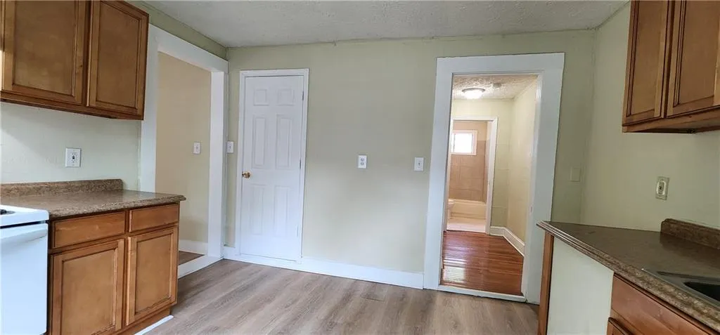 Atlanta, Georgia 30310, United States, 4 Bedrooms Bedrooms, ,1 BathroomBathrooms,Residential,Active,114944