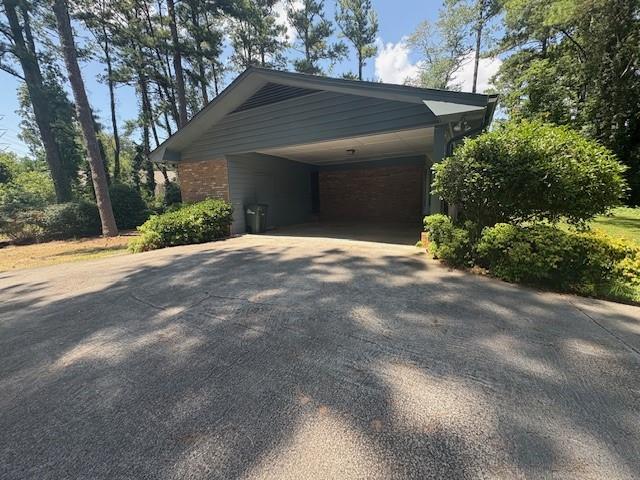 797 Kiowa Drive NE
