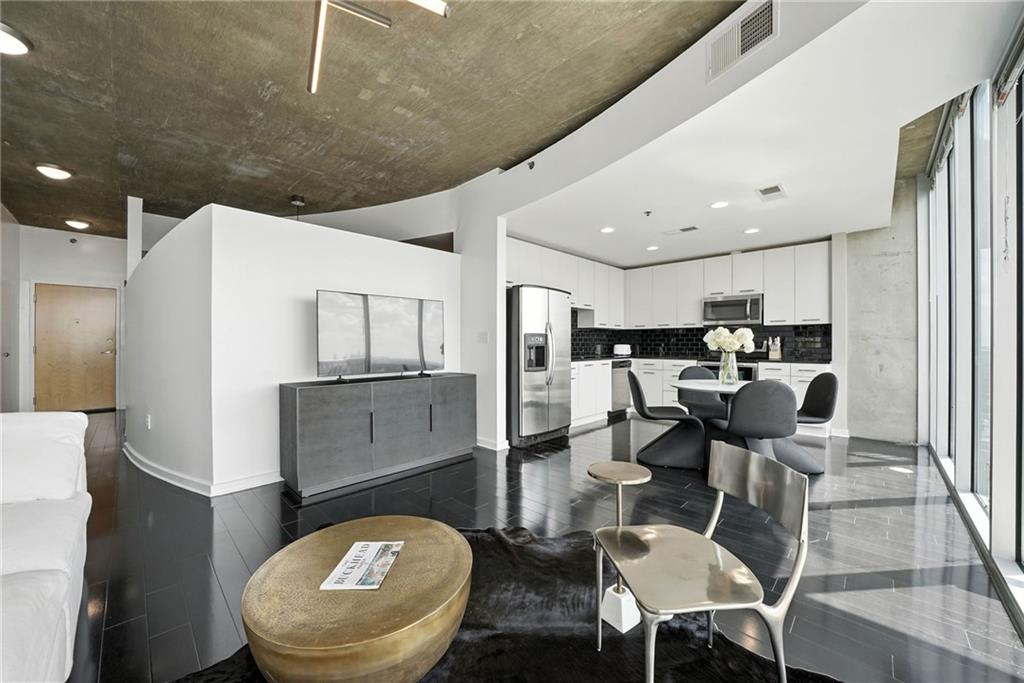 3324 Peachtree Road 1712