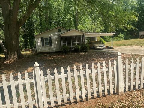 Photo of 723 Ruby Street, Marietta, GA 30066 (MLS # 7768858)