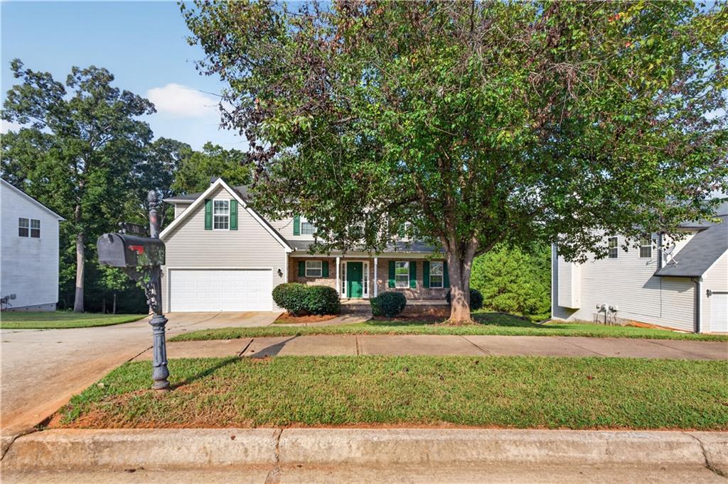Photo of 40 Cliff View Drive, Covington, GA 30016 (MLS # 7839728)