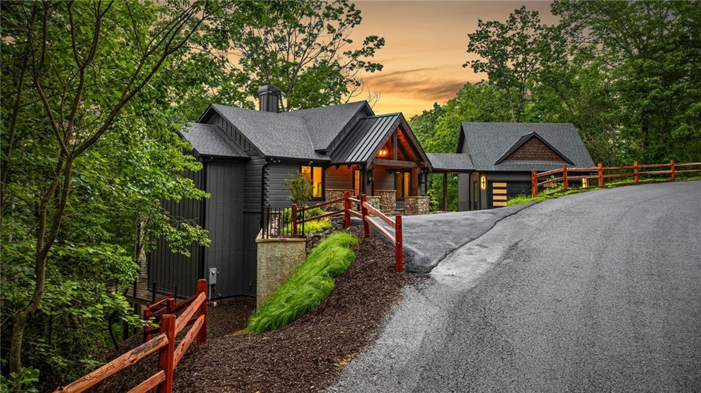 453 Settlers Ridge Road