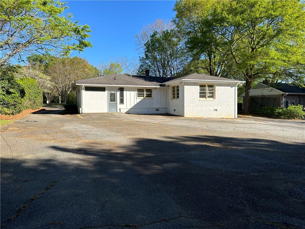 515 Gaines School Road