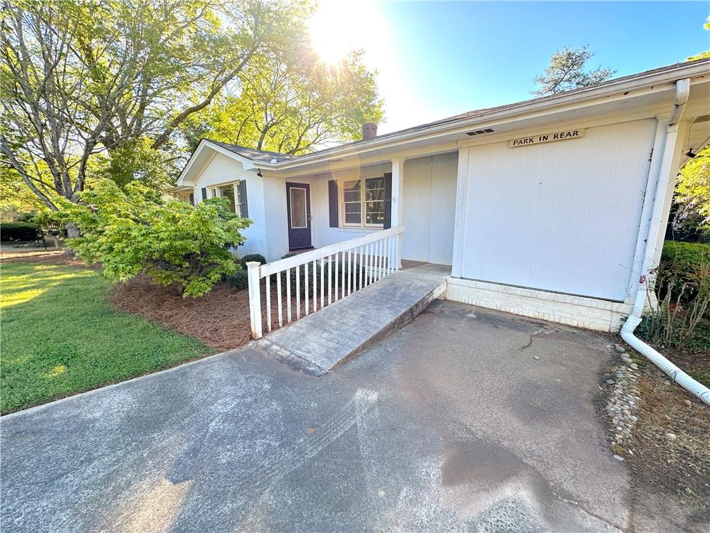 515 Gaines School Road