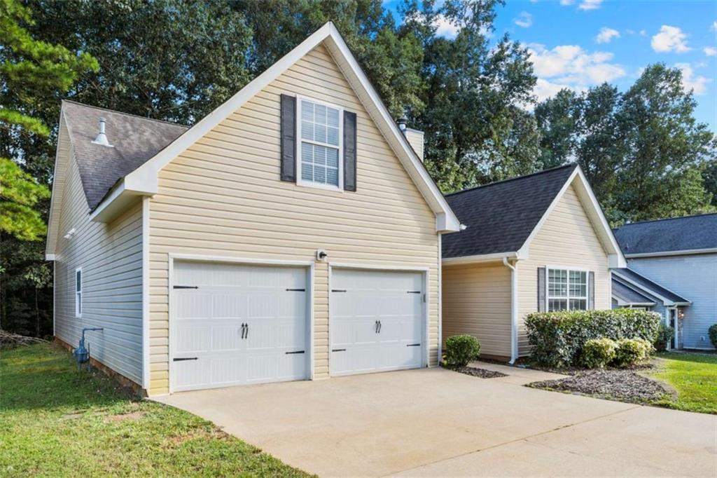 230 Cinnamon Oak Circle
