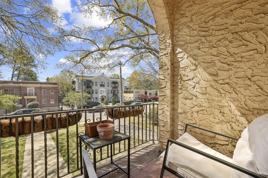 70 Sheridan Drive NE 9