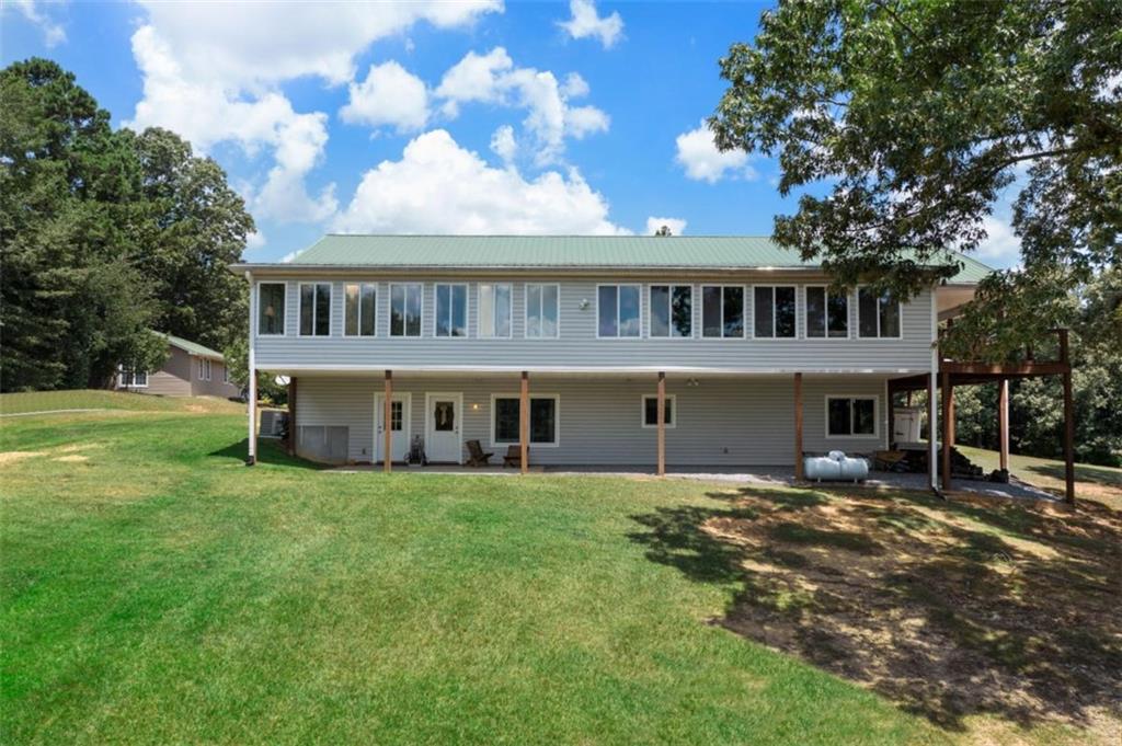 300 Ellis Road