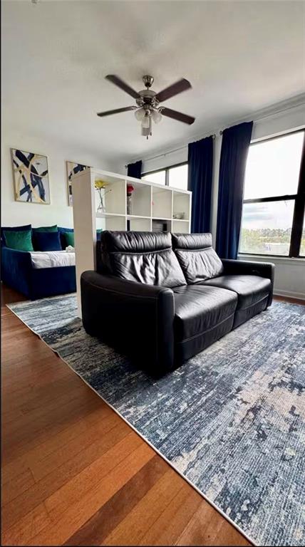 898 Oak Street SW 1414